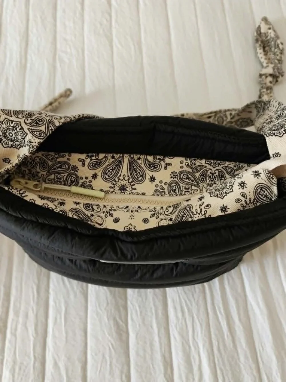 Niche Street Quilted Puffer Crossbody Bag Black Paisley Print